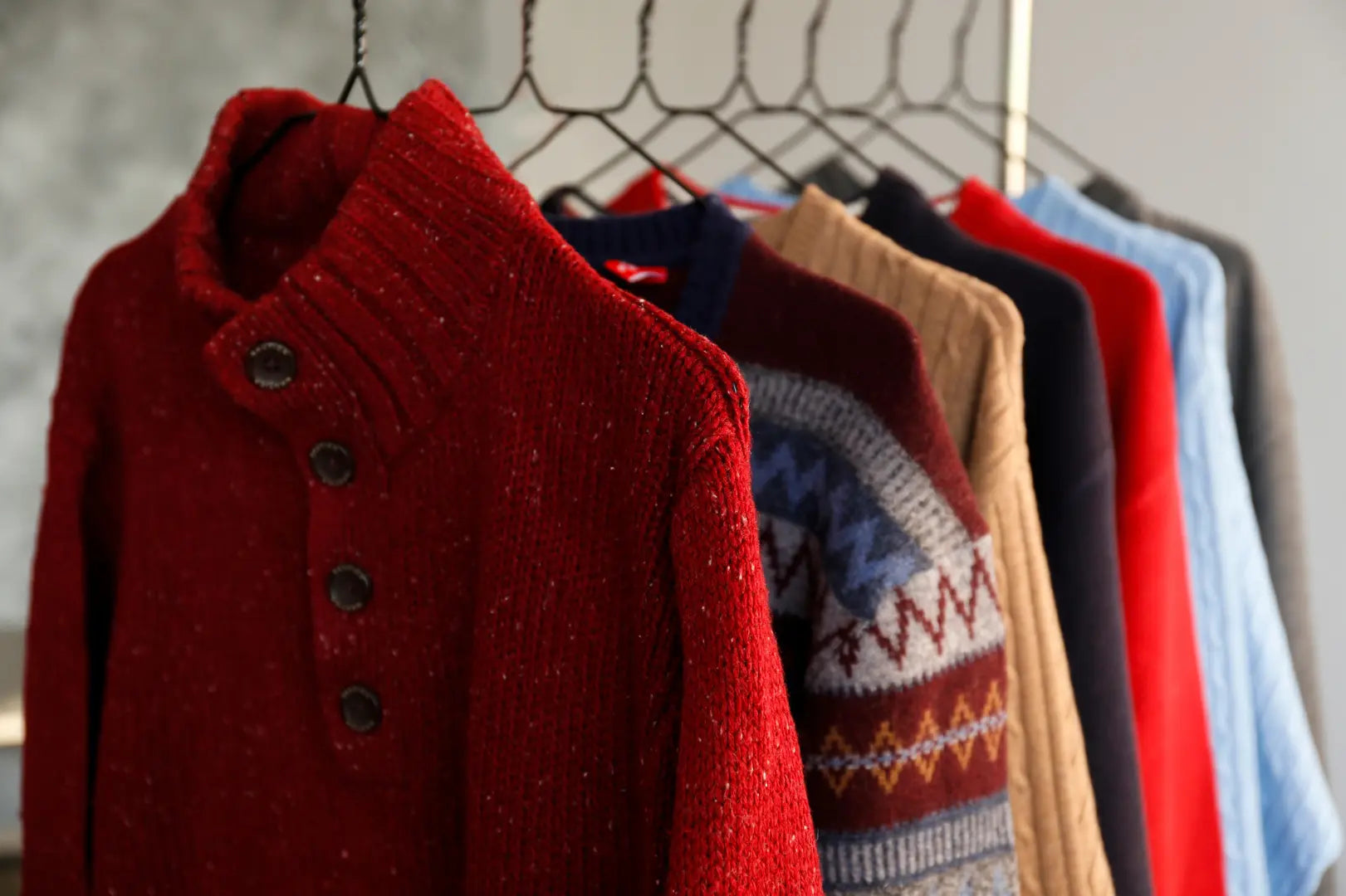 Dalla passerella alla strada: 5 outfit che non puoi ignorare